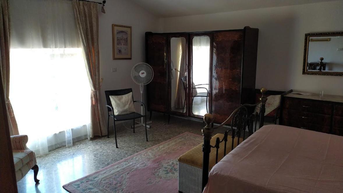 Villa 2 Fields กาสเตลลาเนตา ภายนอก รูปภาพ