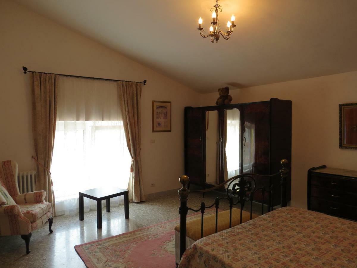 Villa 2 Fields กาสเตลลาเนตา ภายนอก รูปภาพ